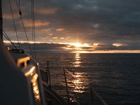Als die Sonne aufgeht, legt sich der Wind schlafen.