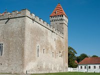 Die Ahrensburg beherbergt heute ....