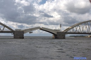 Die Brücke vom Aggersund schließt sich wieder hinter uns.
