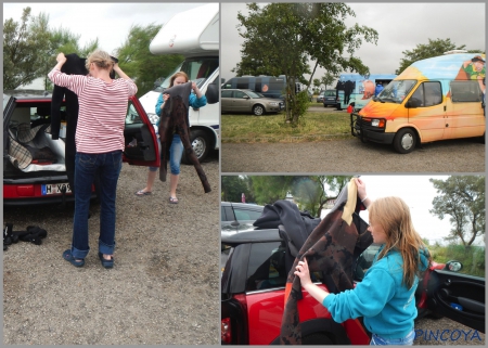 „Das reale Surfer-Leben, umziehen in Wind und Regen auf einem Parkplatz. Aber wir sind nicht allein, viele andere Bekloppte finden das total normal."