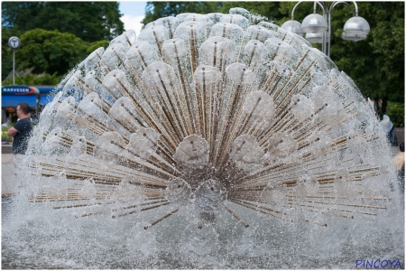 „Ein Brunnen auf dem Weg zu Harald V.“