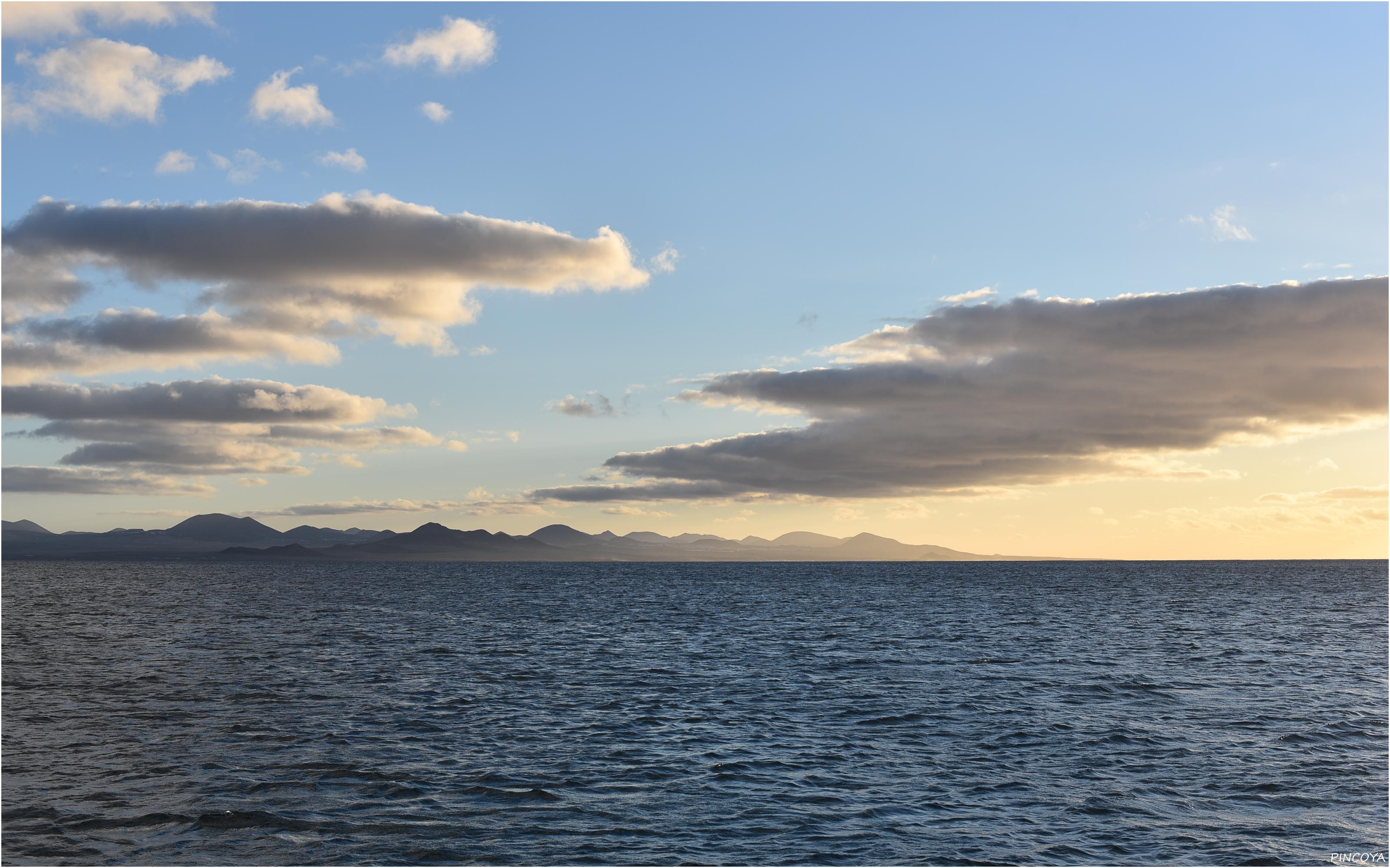 „Lanzarote im Abenddunst.“