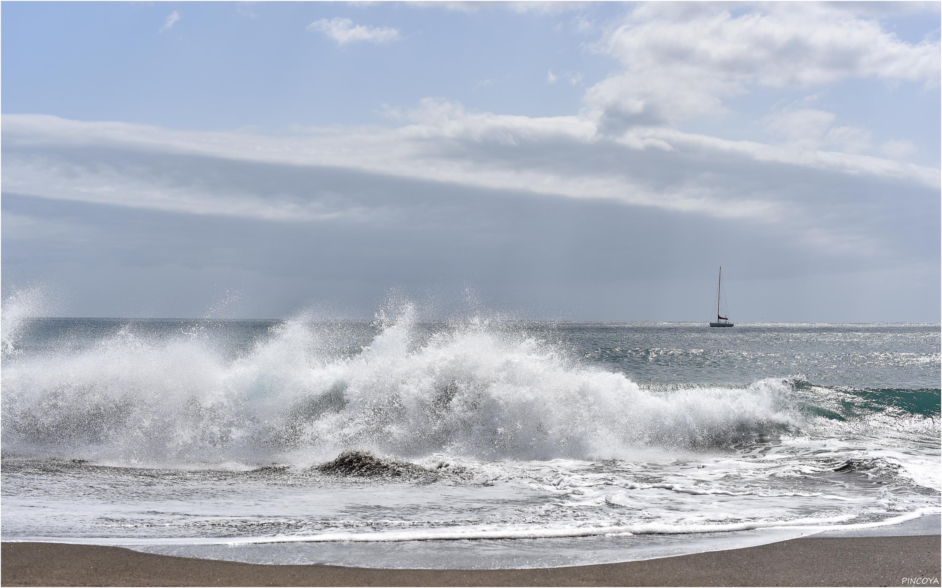 „Am Strand der Bucht. Mit dem Dinghy nicht ganz einfach hier anzulanden.“