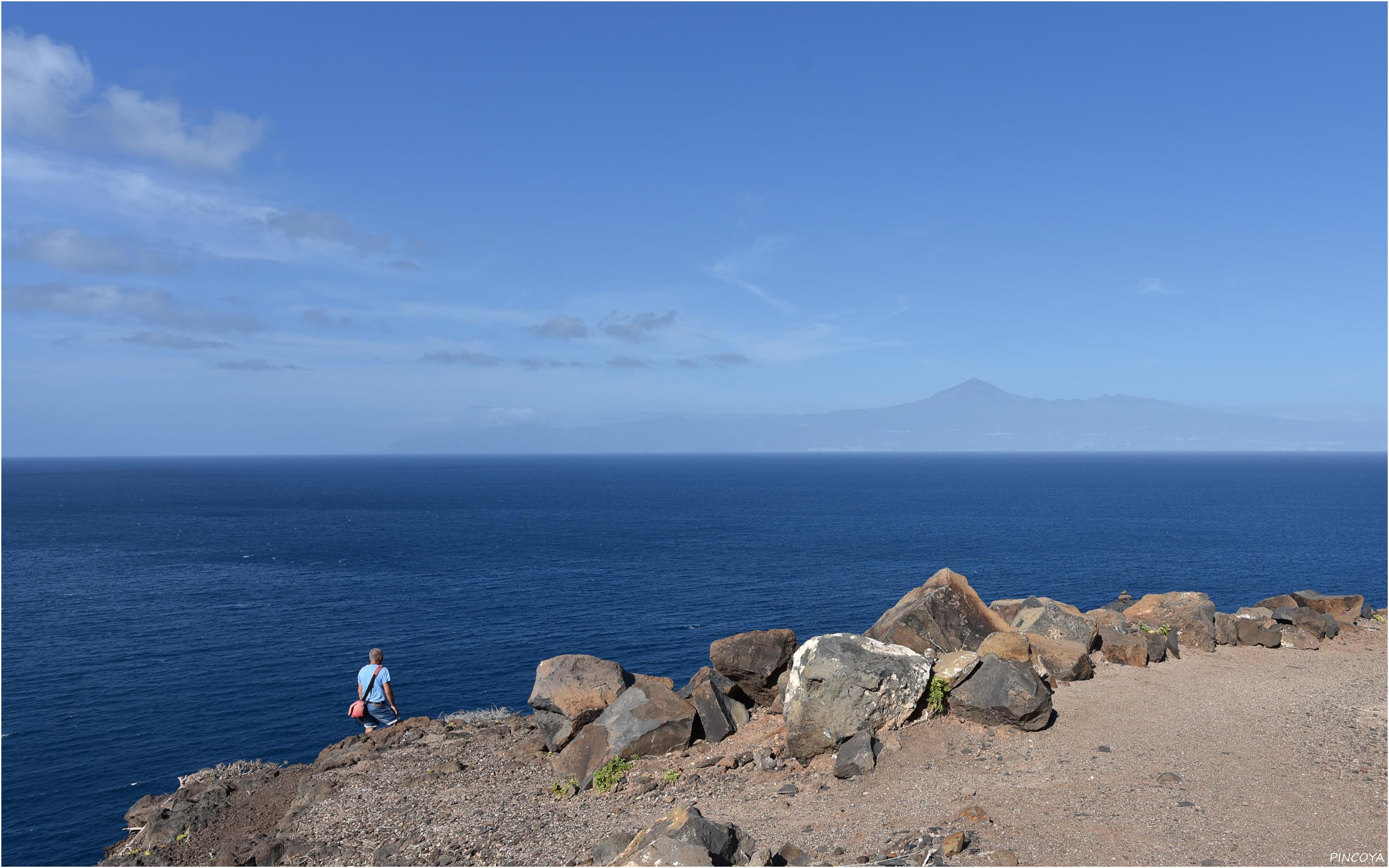 „Blick von La Gomera auf Teneriffa.“