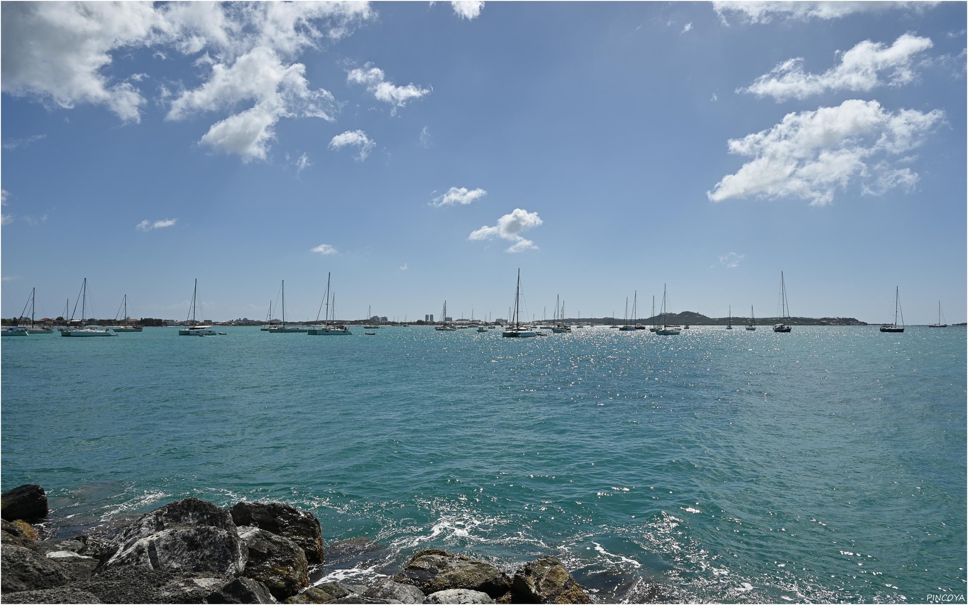 „Das Ankerfeld in der Marigot Bay.“