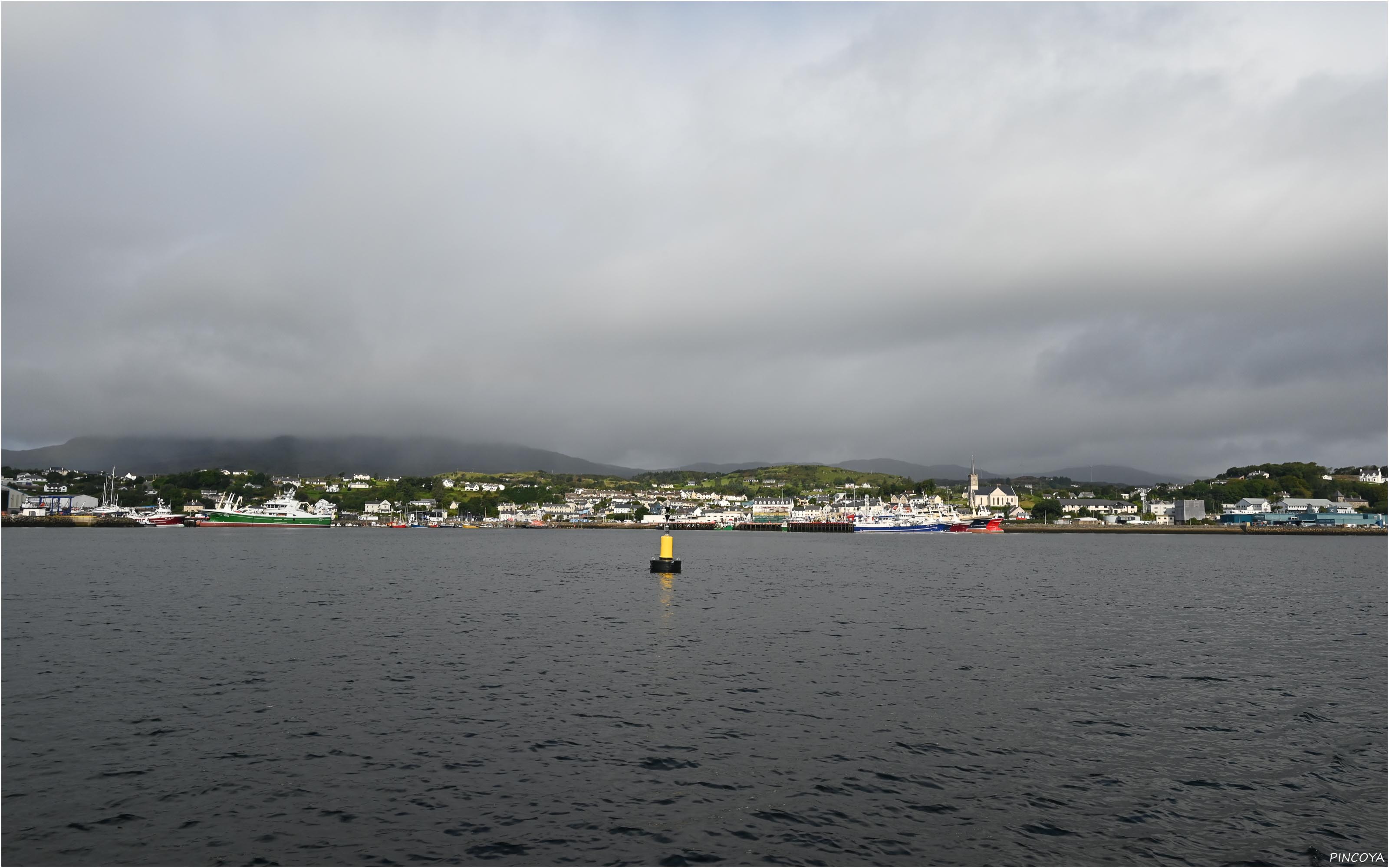 „Durchwachsenes Wetter über Killybegs“