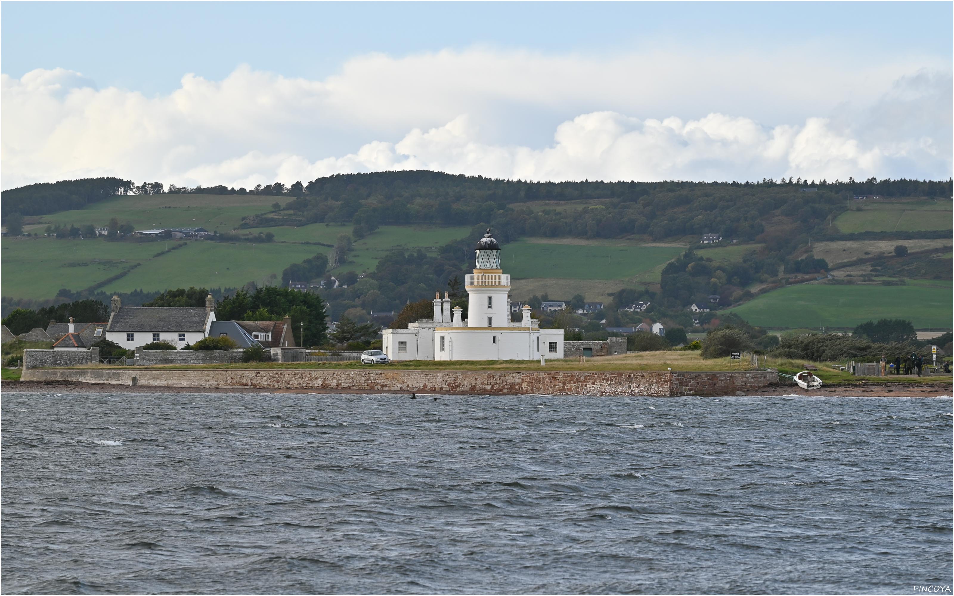 „Das Chanonry Lighthouse gegenüber von Fort George.“