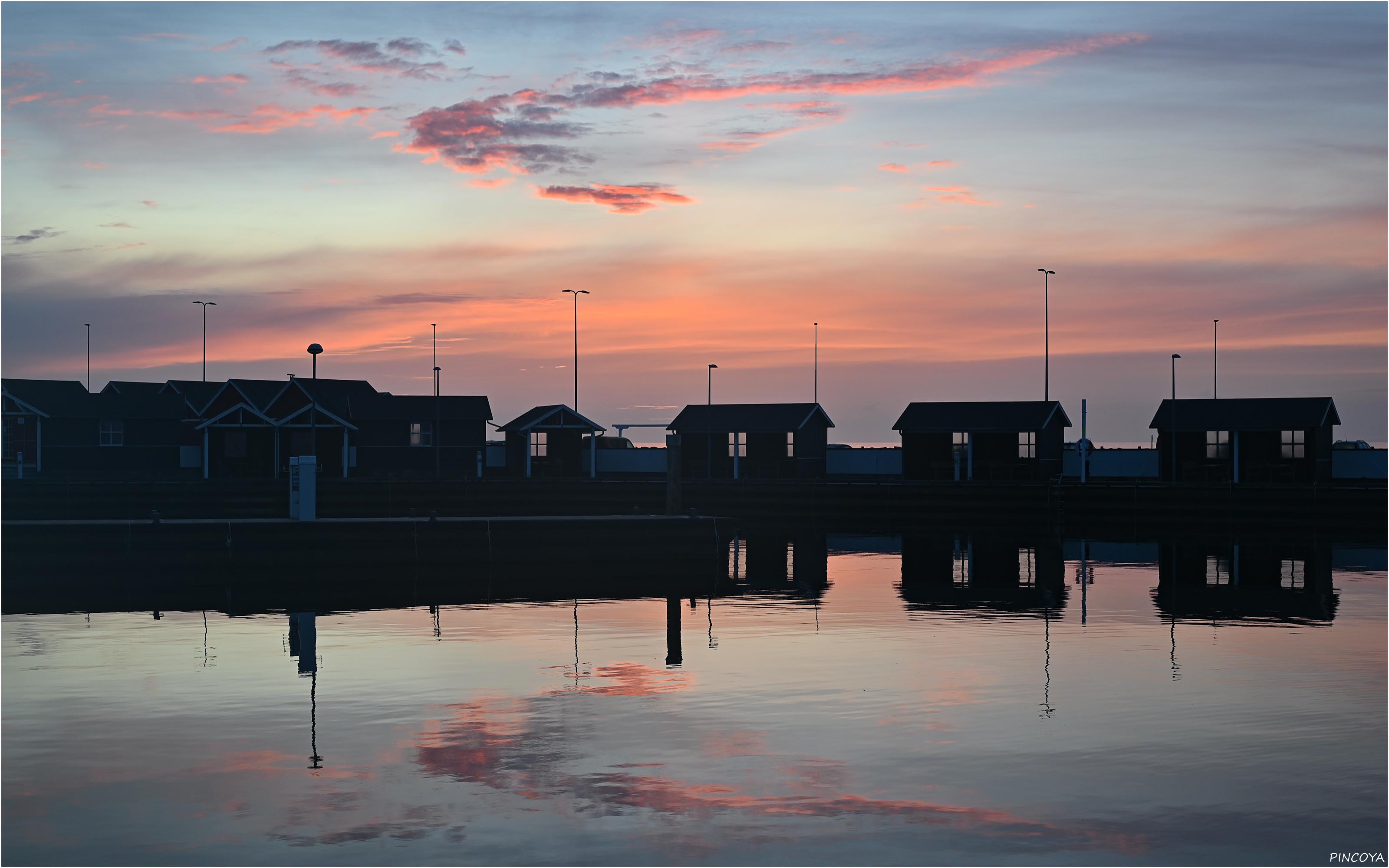 „Abenddämmerung im Hafen“