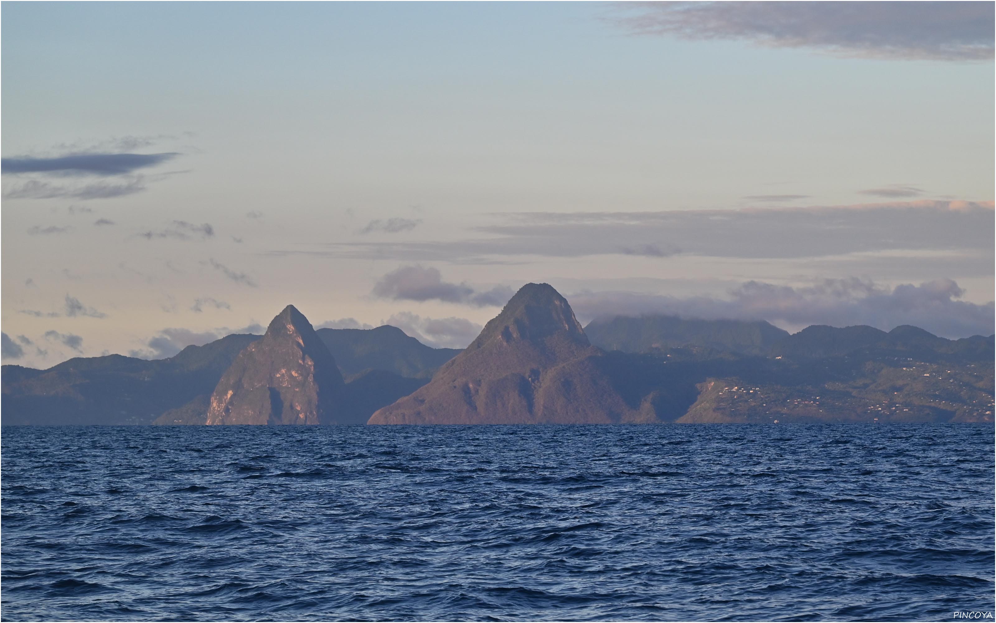 „Die Pitons, der Dicke rechts ist der »grosse«“